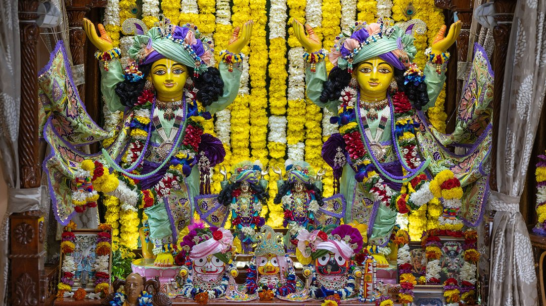 Nitai Gauranga - Hare Krishna Movement Mumbai